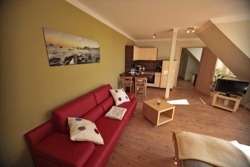 Jack _ Richies Apartment *
